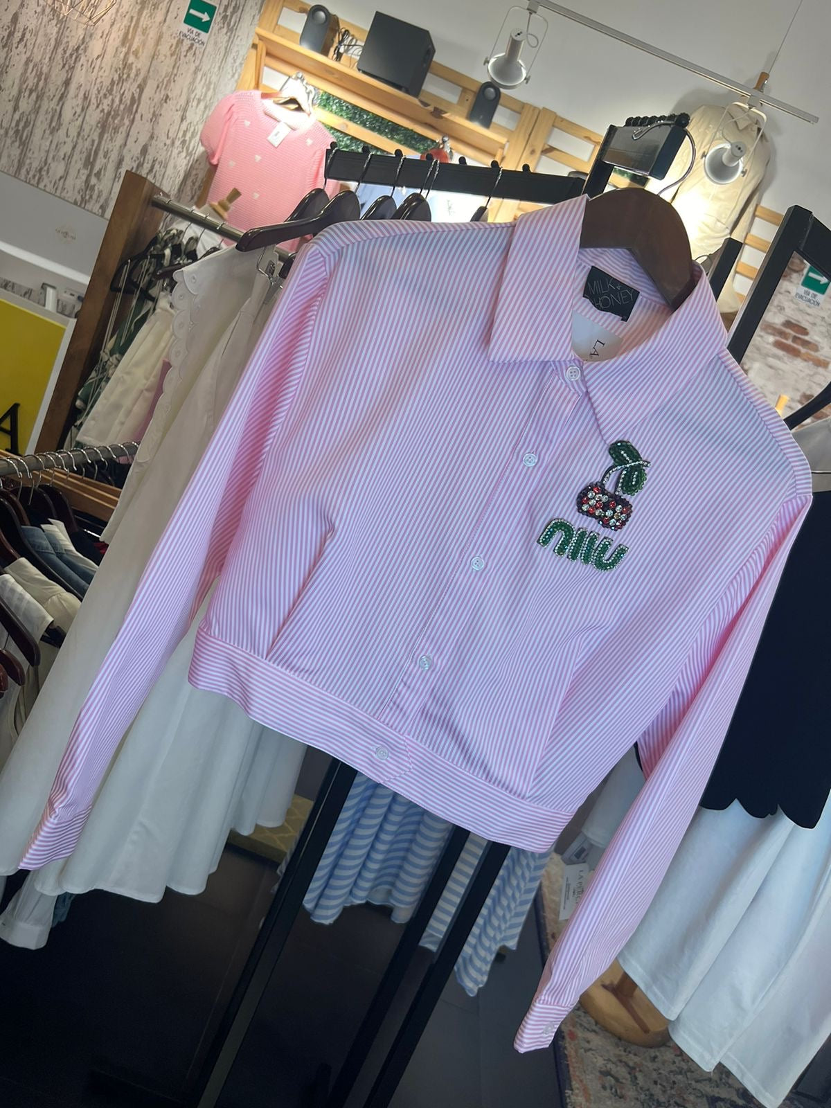Camisa Rosa Cerezas