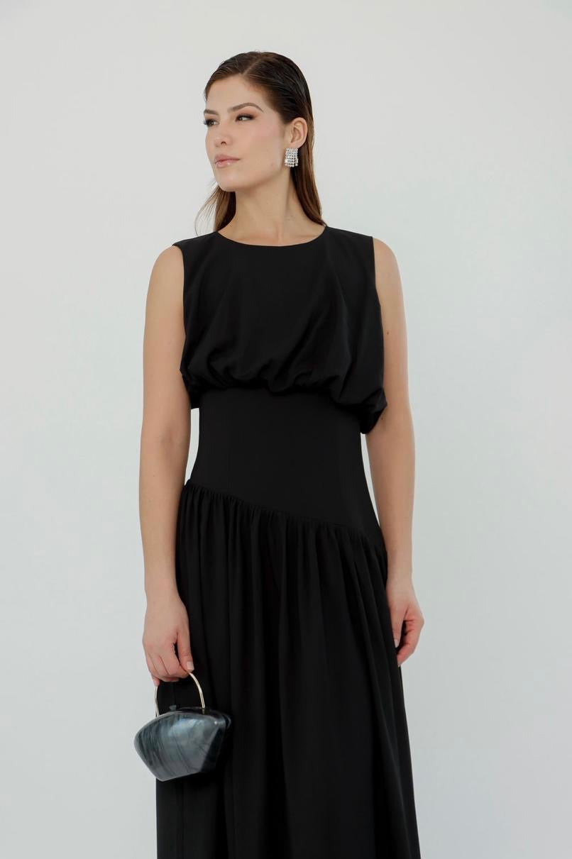 Vestido negro maxi