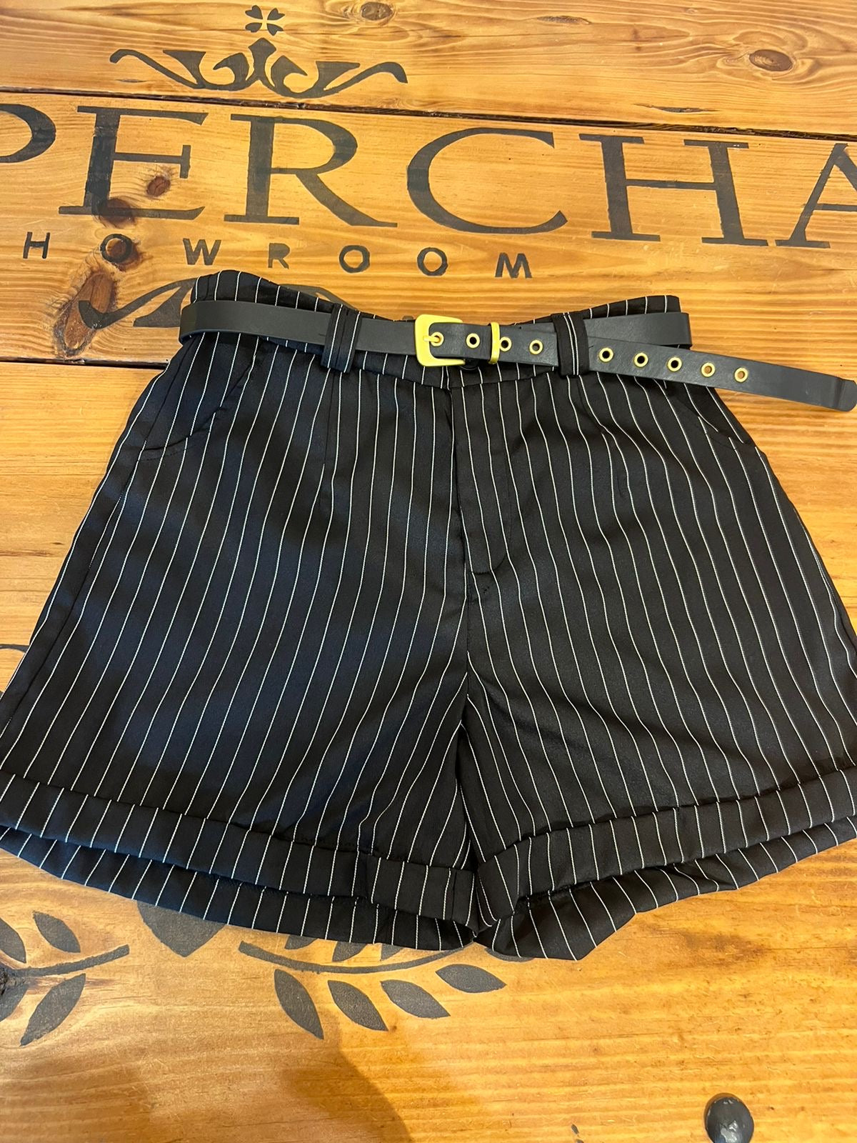 Short Negro Rayas