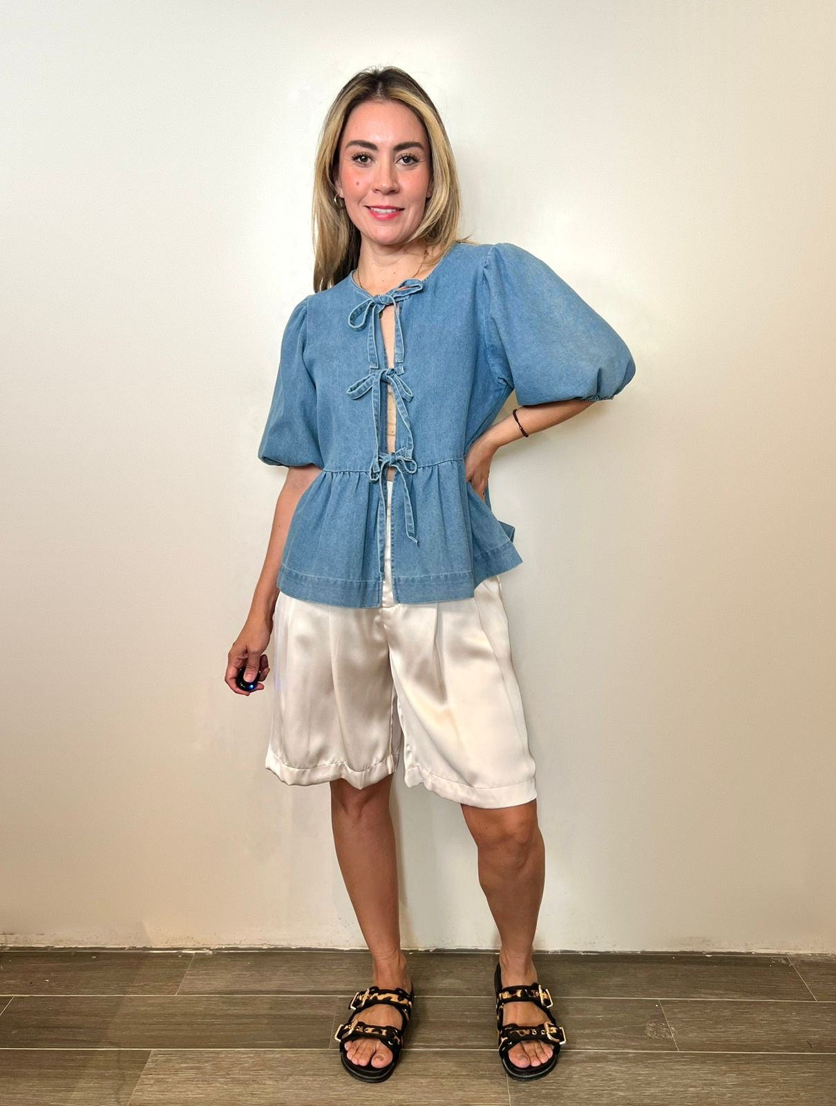 Blusa Denim Moñitos