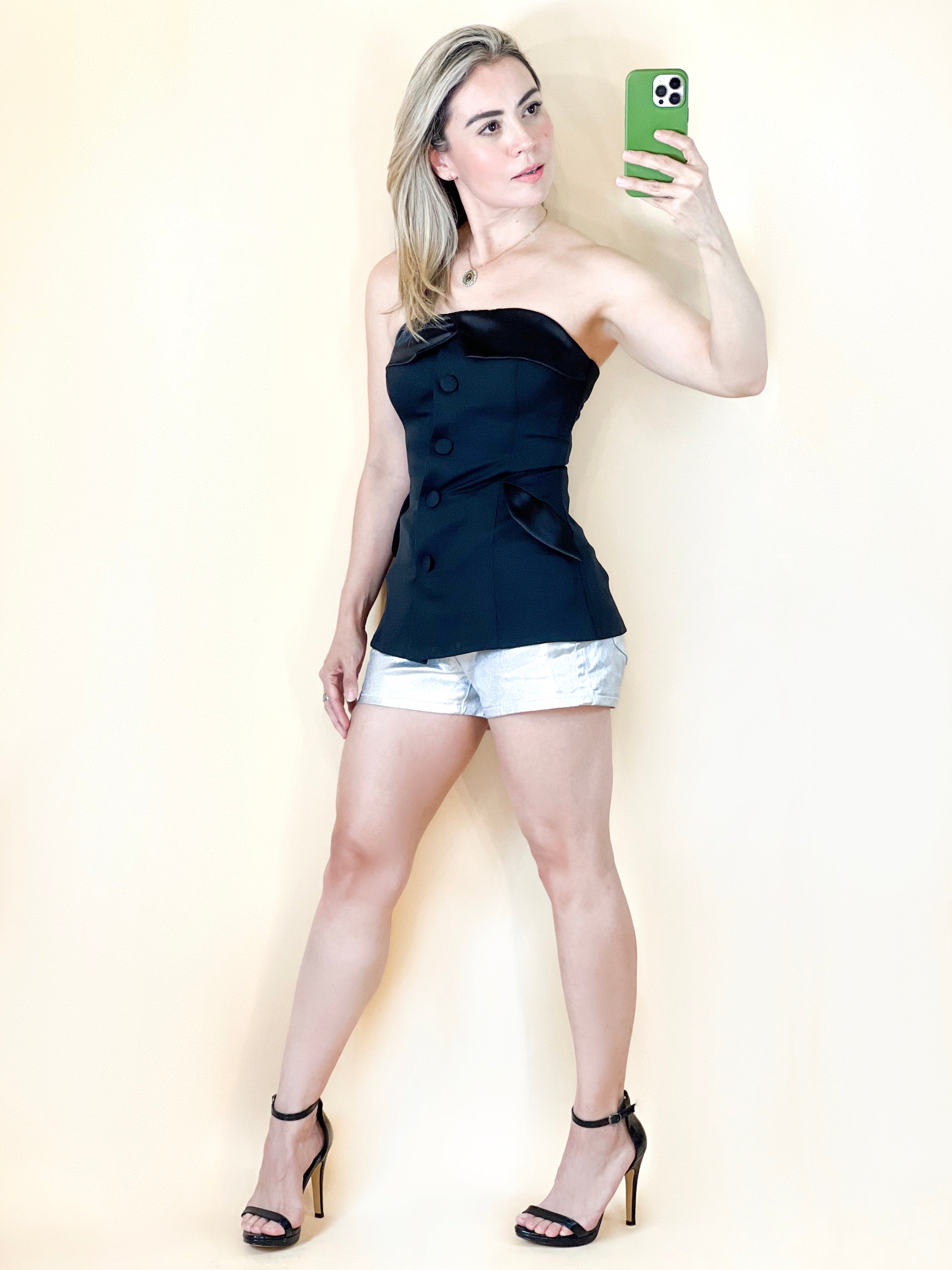 Blusa Larga Strapless Negra