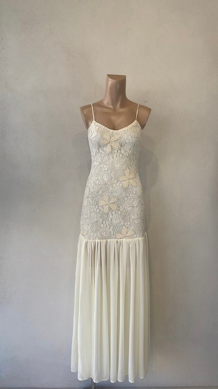 Maxi Ivory Detalles Encaje