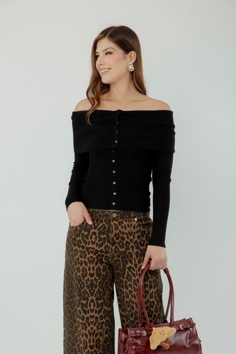 Blusa negra off shoulders