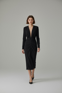 Vestido Negro Escote V