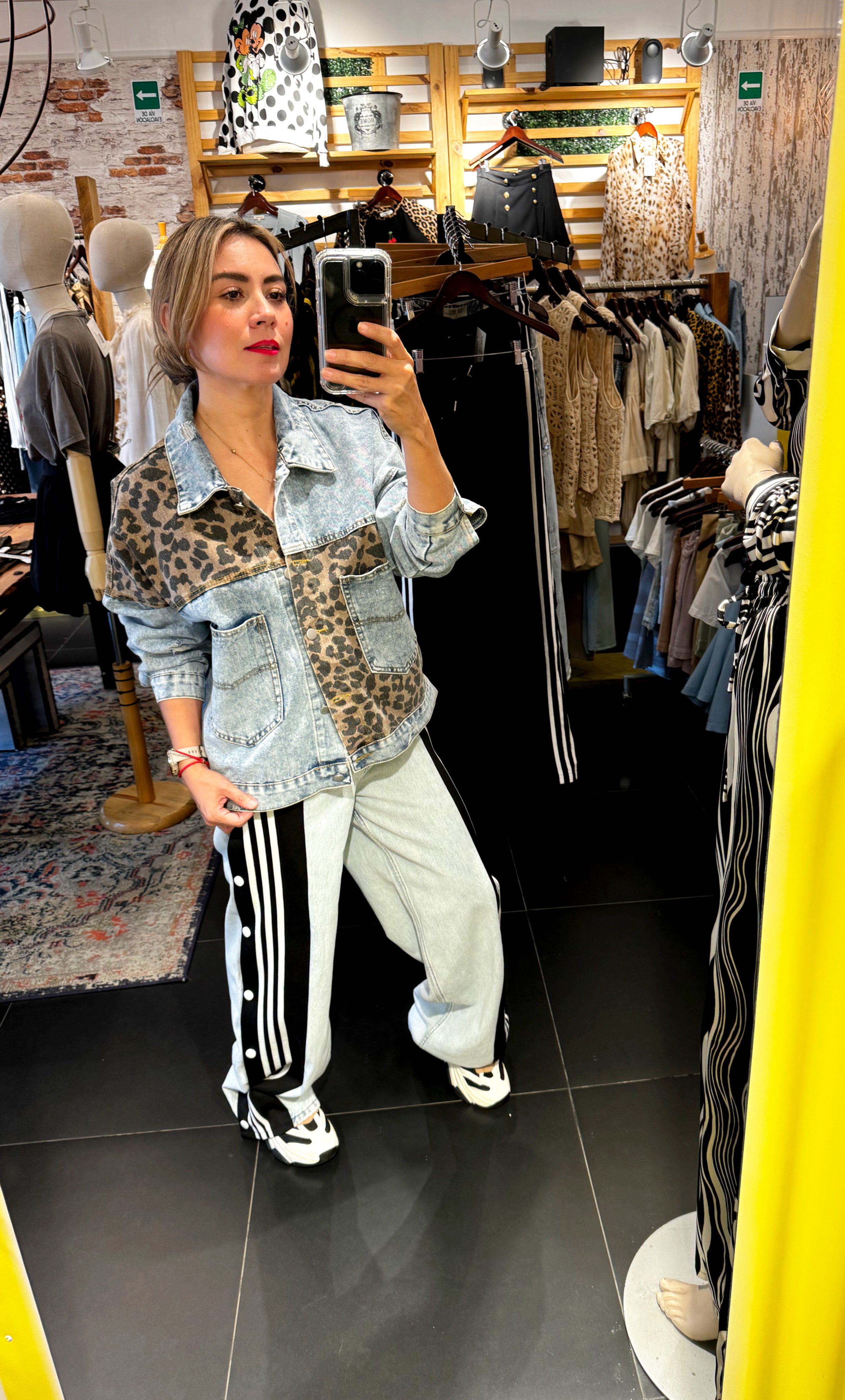 Jeans Negros Rayas Botones