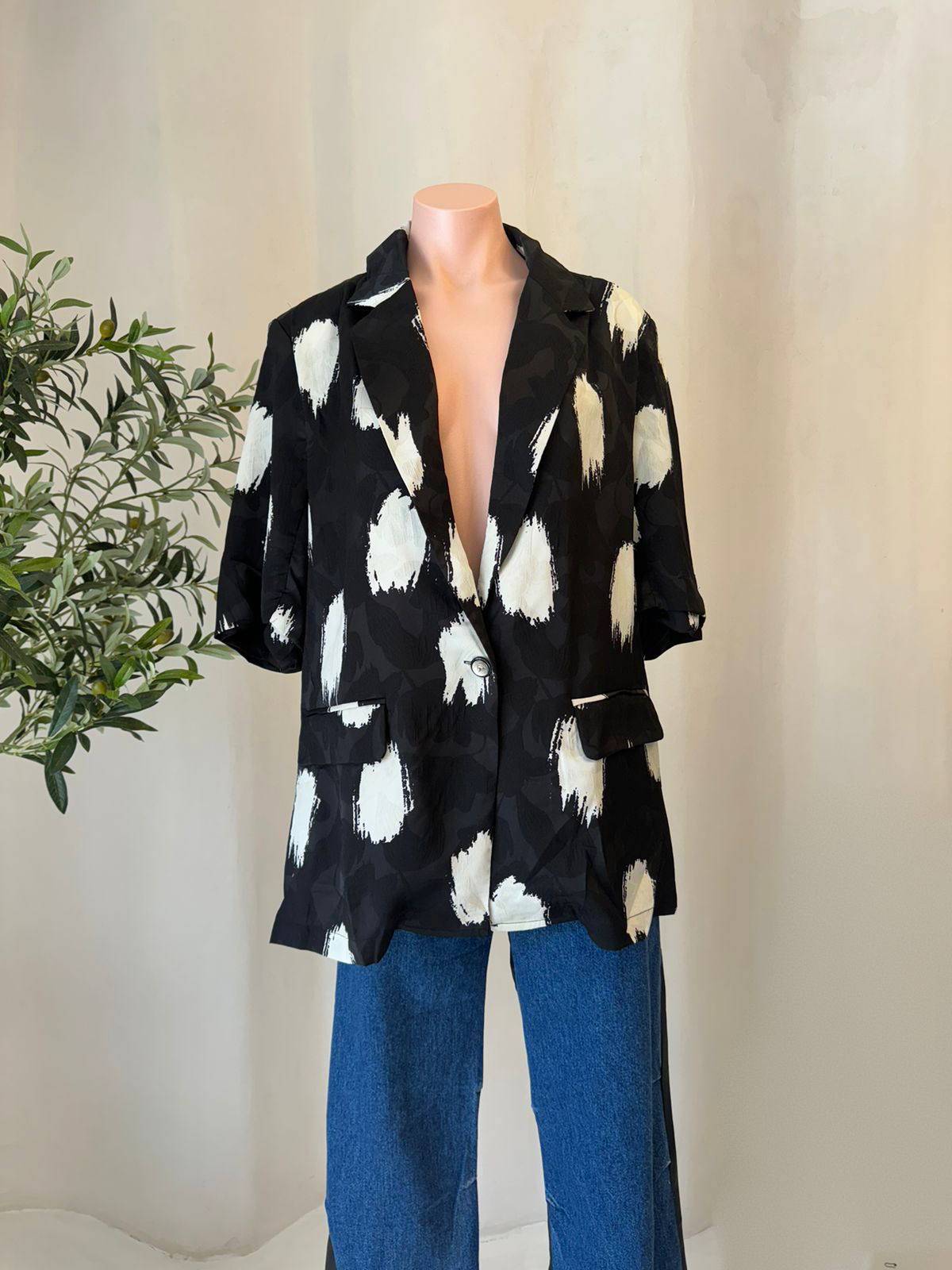 Blazer Blanco Negro Manchas