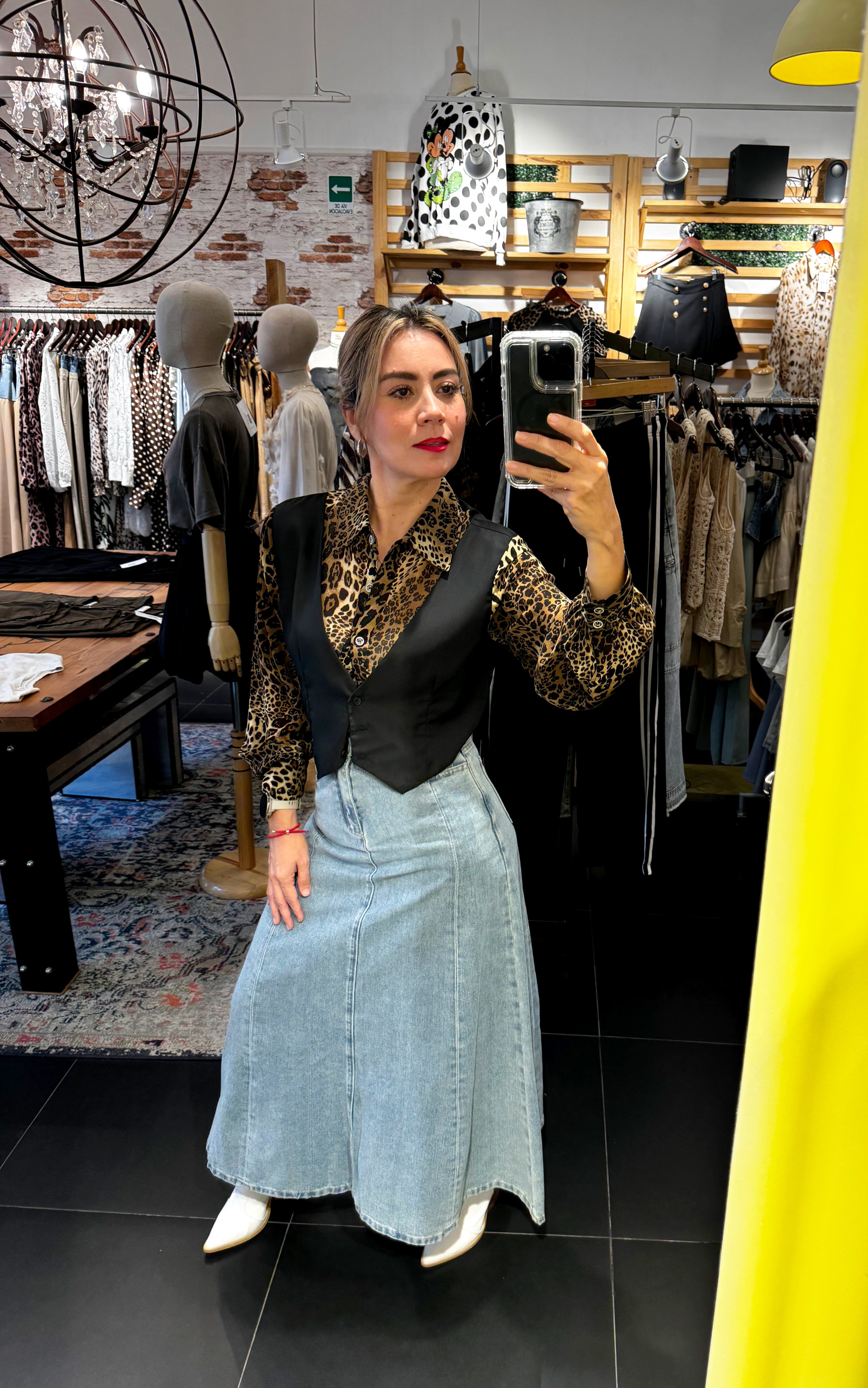 Camisa Animal con Chaleco