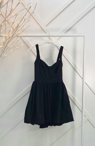 Mini Vestido Negro Globo
